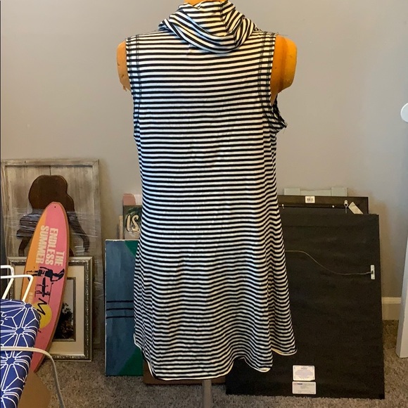 Tunic - Picture 2 of 3